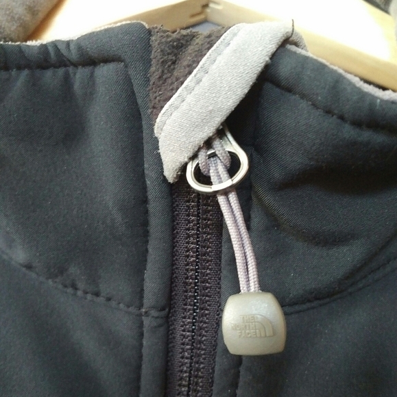 The North Face Apex Softshell Jacket - Picture 3 of 4